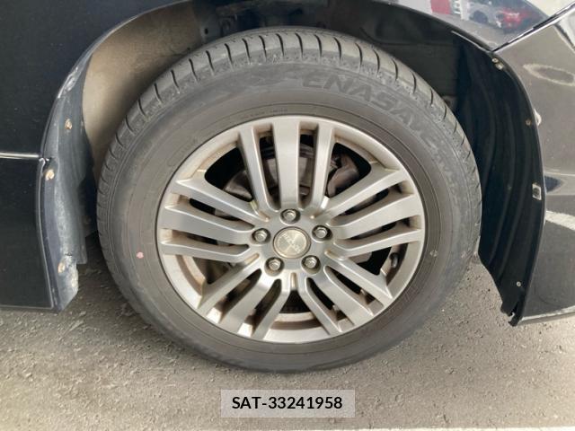 Toyota VELLFIRE 2009-12 8812108-5