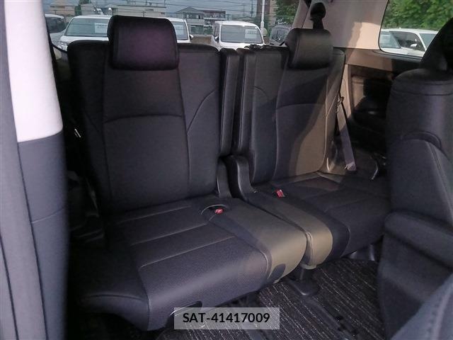 Toyota VELLFIRE 2019-03 8812804-16