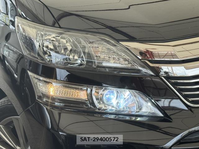 Toyota VELLFIRE 2013-07 8812848-6