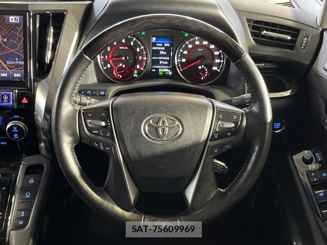 Toyota VELLFIRE 2019-09 8812963-11