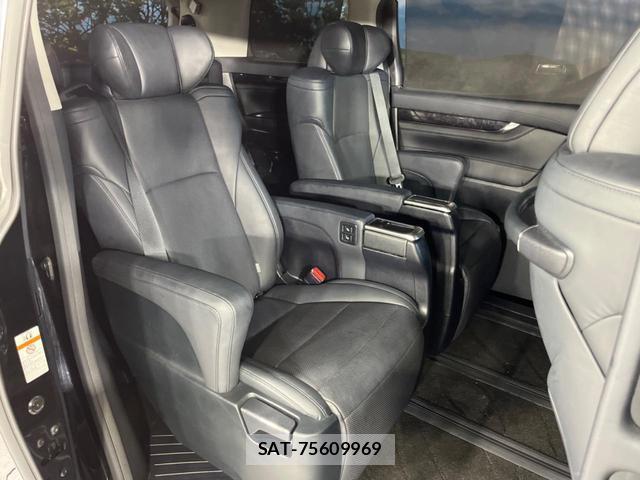 Toyota VELLFIRE 2019-09 8812963-8