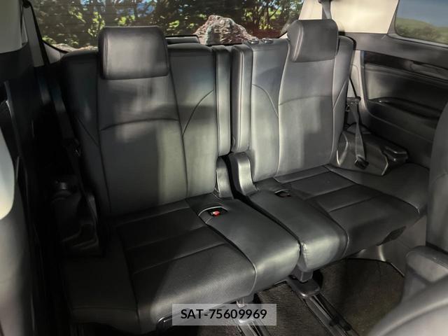Toyota VELLFIRE 2019-09 8812963-9