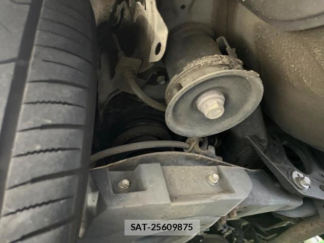 Toyota VELLFIRE 2017-01 8813201-19