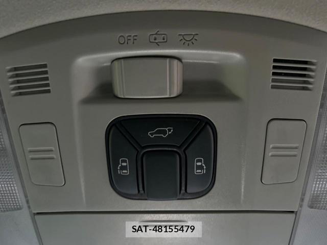 Toyota VELLFIRE 2014-12 8813222-2