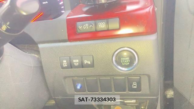 Toyota VELLFIRE 2008-10 8813658-9
