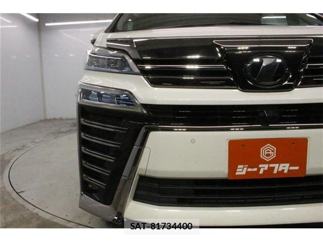 Toyota VELLFIRE 2019-06 8814321-12