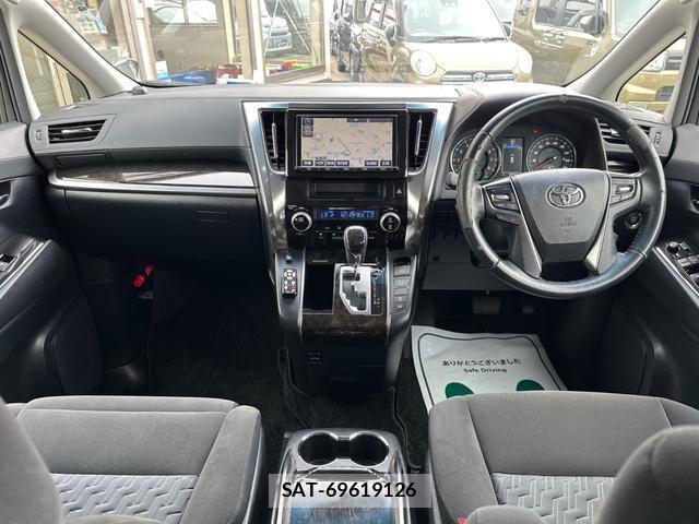 Toyota VELLFIRE 2017-03 8814418-1