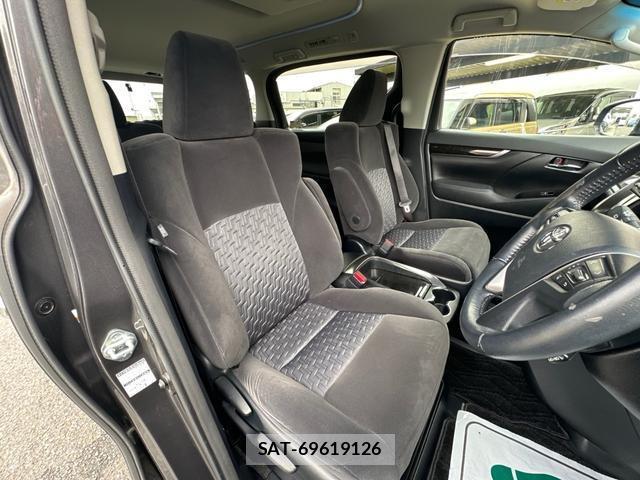 Toyota VELLFIRE 2017-03 8814418-12