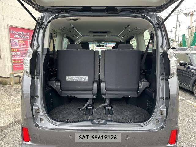 Toyota VELLFIRE 2017-03 8814418-17