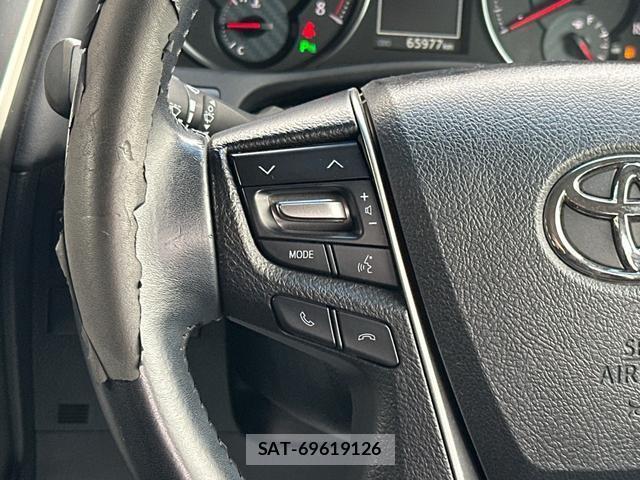 Toyota VELLFIRE 2017-03 8814418-18