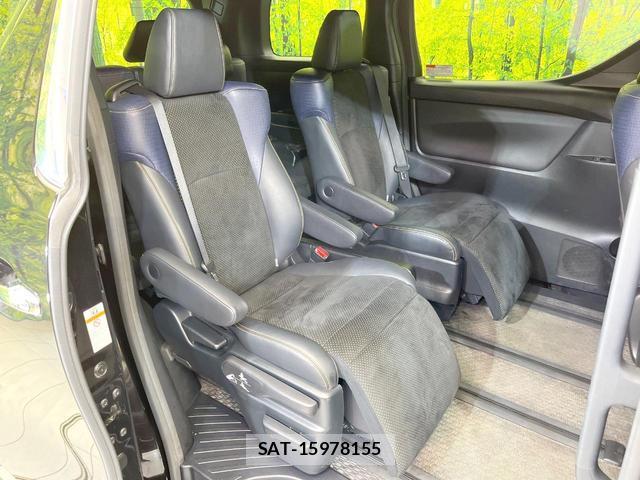 Toyota VELLFIRE 2017-10 8814842-8
