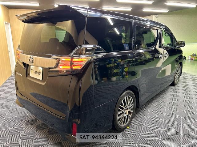 Toyota VELLFIRE 2015-07 8816324-4
