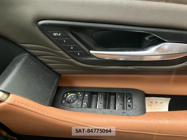 Toyota VELLFIRE 2024-06 8816402-6