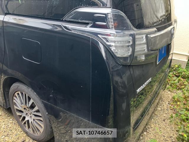 Toyota VELLFIRE 2017-01 8816406-12