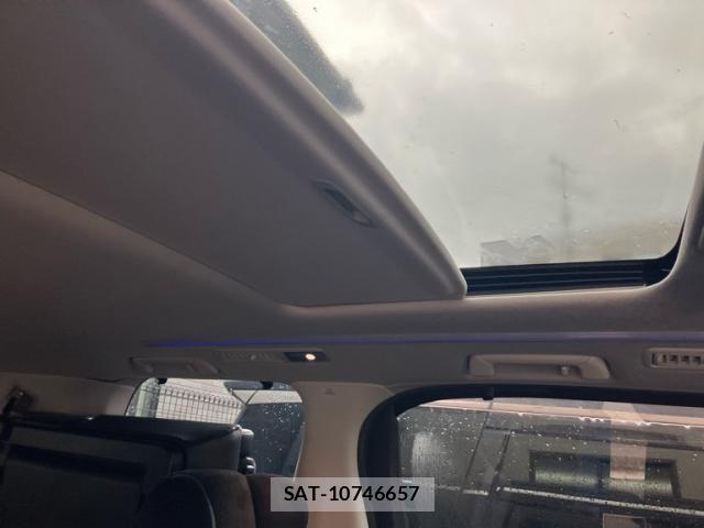 Toyota VELLFIRE 2017-01 8816406-7