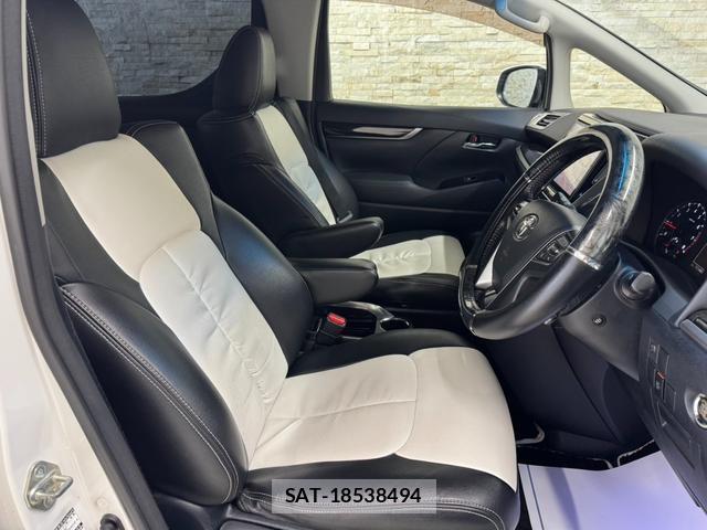 Toyota VELLFIRE 2015-05 8817028-9