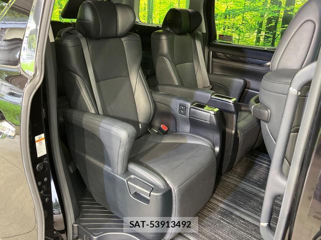 Toyota VELLFIRE 2019-09 8817038-8
