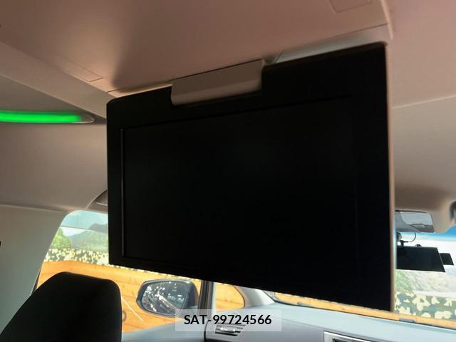Toyota VELLFIRE 2015-04 8817381-2