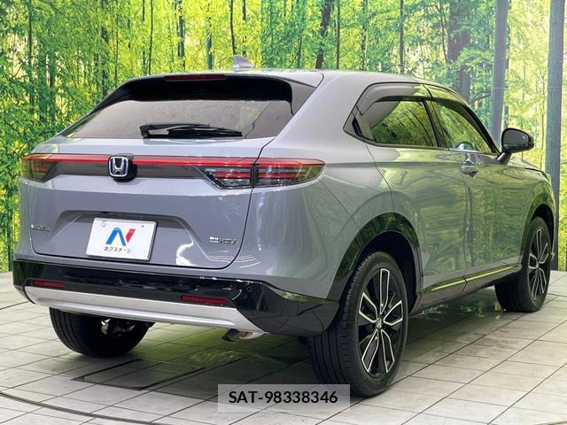 Honda VEZEL 2025-04 8812076-16