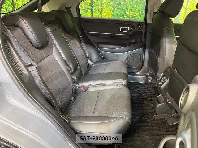 Honda VEZEL 2025-04 8812076-8