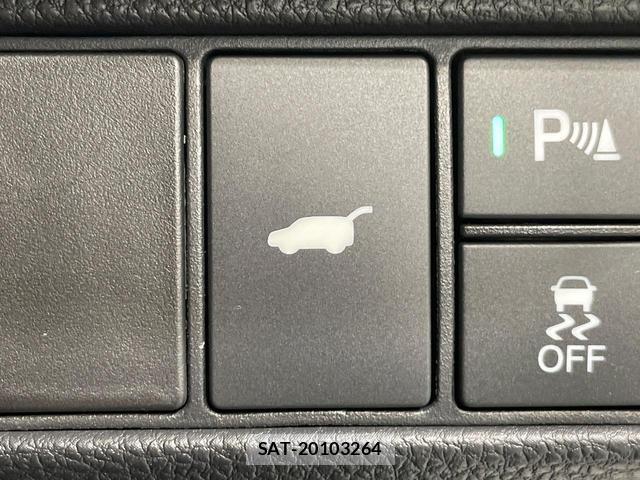 Honda VEZEL 2024-06 8812256-7