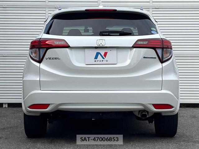 Honda VEZEL 2015-03 8813195-15