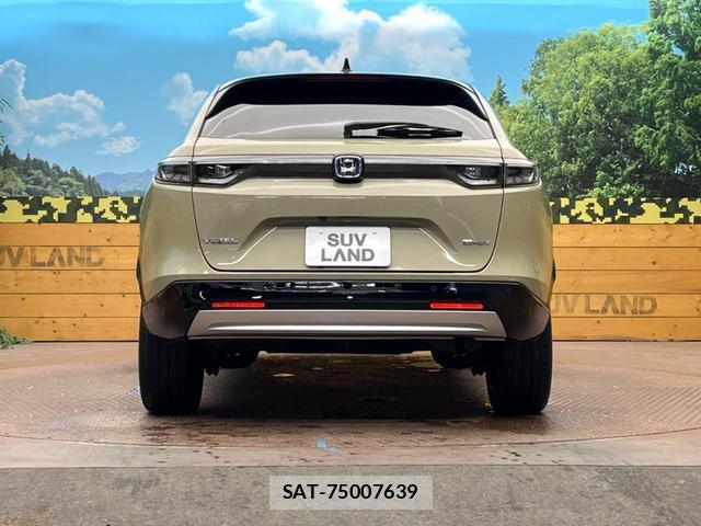 Honda VEZEL 2021-08 8813730-14