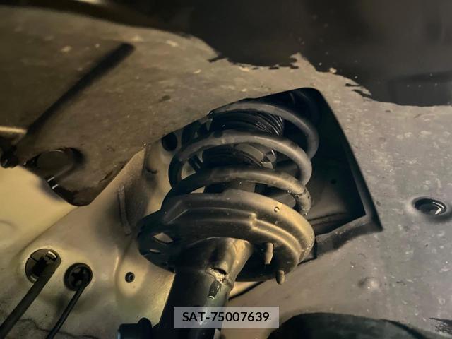 Honda VEZEL 2021-08 8813730-19