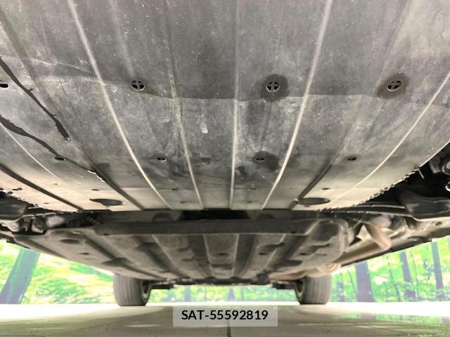 Honda VEZEL 2018-02 8814460-18