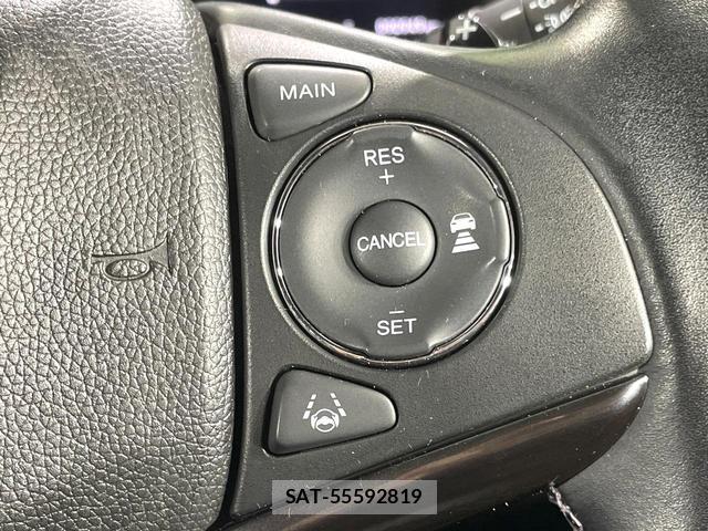 Honda VEZEL 2018-02 8814460-6