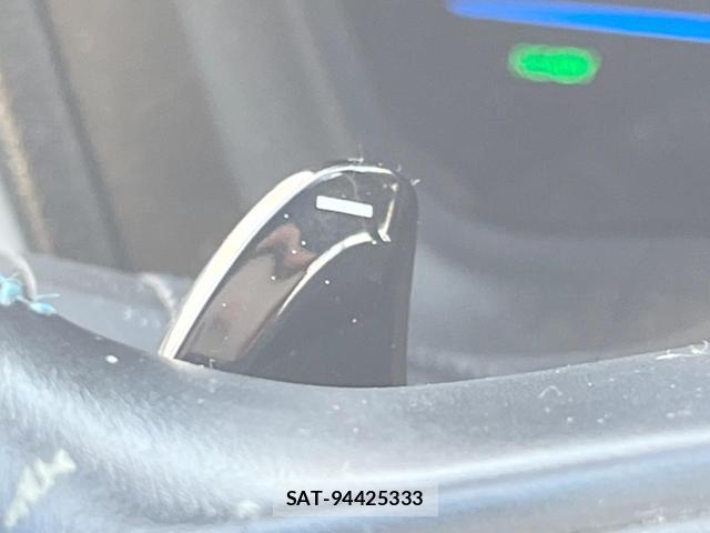 Honda VEZEL 2015-11 8814782-6