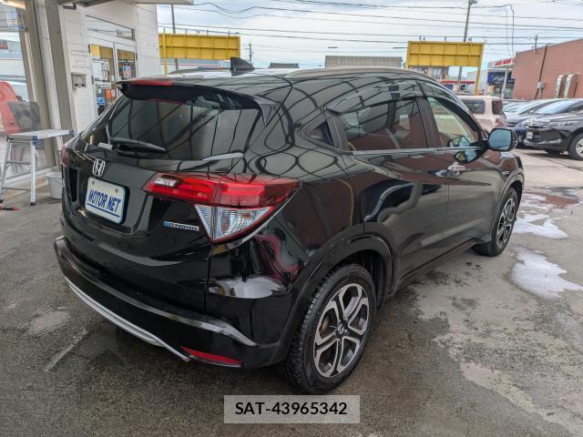 Honda VEZEL 2015-09 8814925-1
