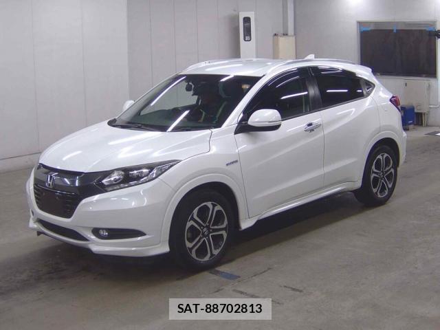 Honda VEZEL 2016-03 8815988-3