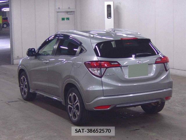Honda VEZEL 2015-02 8816044-1