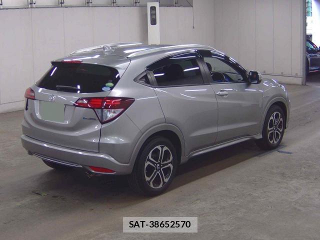 Honda VEZEL 2015-02 8816044-4