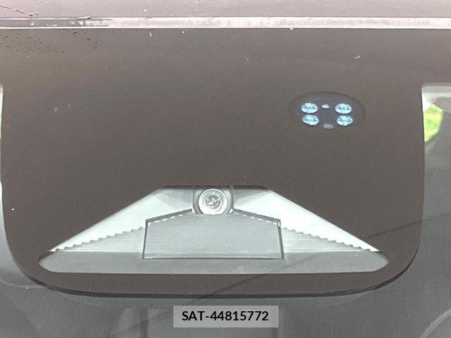 Honda VEZEL 2021-06 8816417-7