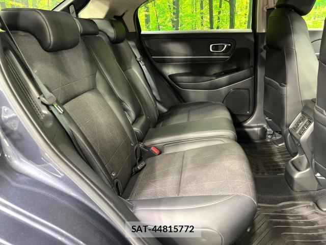 Honda VEZEL 2021-06 8816417-9