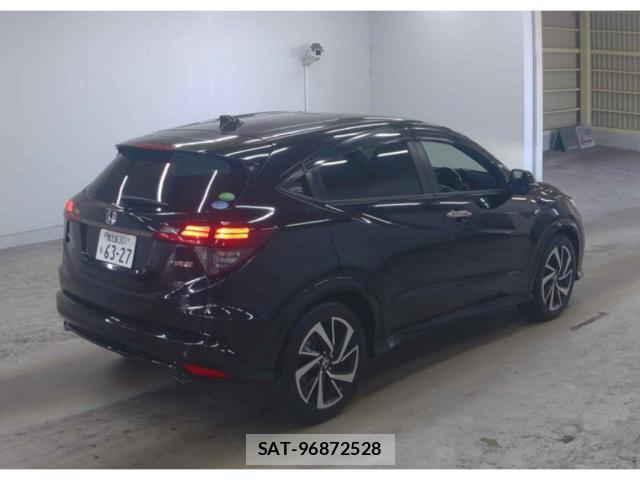 Honda VEZEL 2018-03 8816890-1