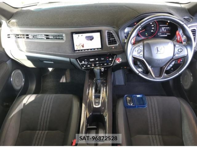 Honda VEZEL 2018-03 8816890-2