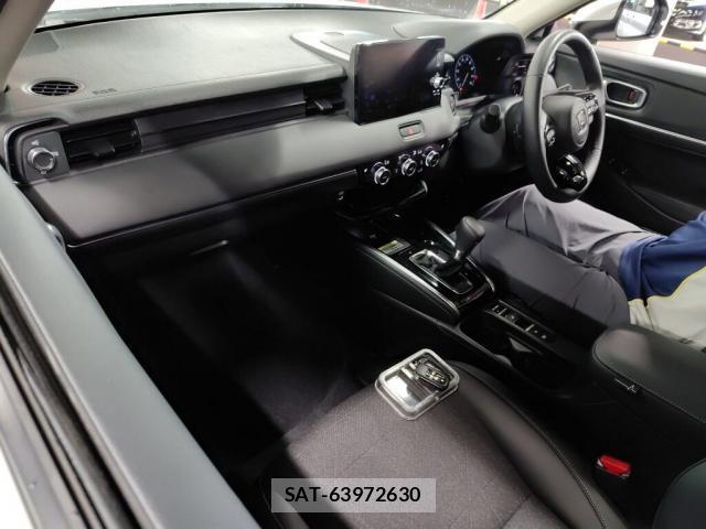 Honda VEZEL 2025-04 8817169-2