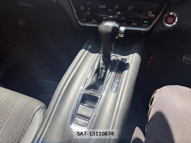 Honda VEZEL 2014-08 8817530-9