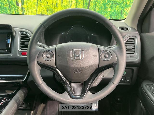 Honda VEZEL 2015-04 8817565-10
