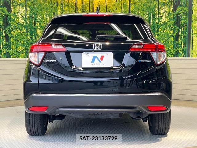 Honda VEZEL 2015-04 8817565-14