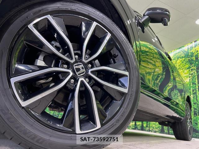 Honda VEZEL 2021-11 8817593-12