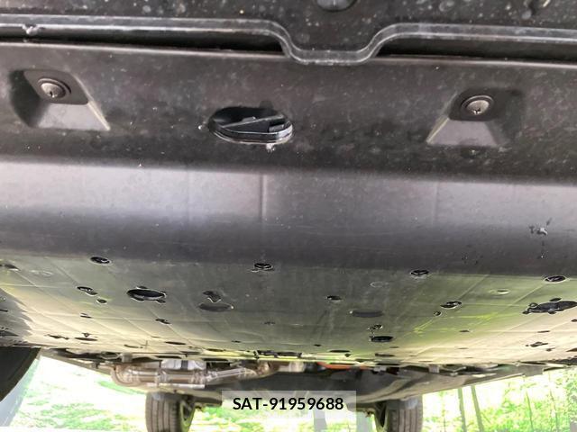 Honda VEZEL 2025-09 8817761-18