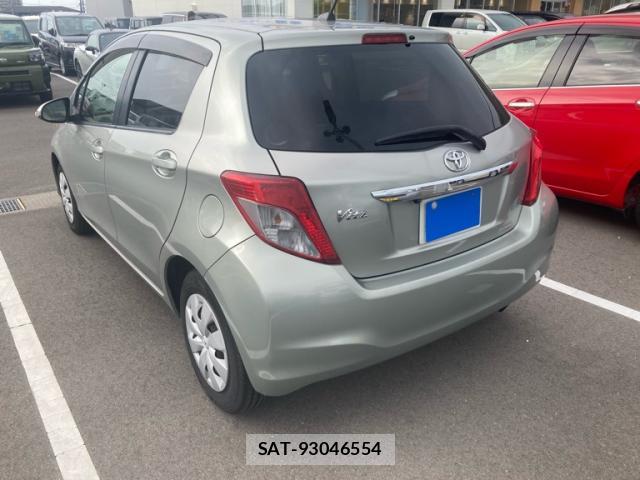 Toyota VITZ 2012-02 8812429-1