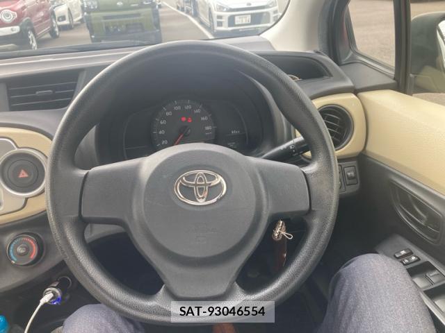 Toyota VITZ 2012-02 8812429-15