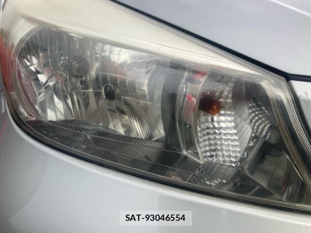 Toyota VITZ 2012-02 8812429-2