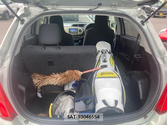 Toyota VITZ 2012-02 8812429-5