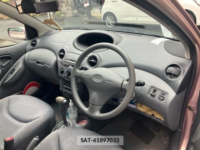 Toyota VITZ 2000-04 8813008-8